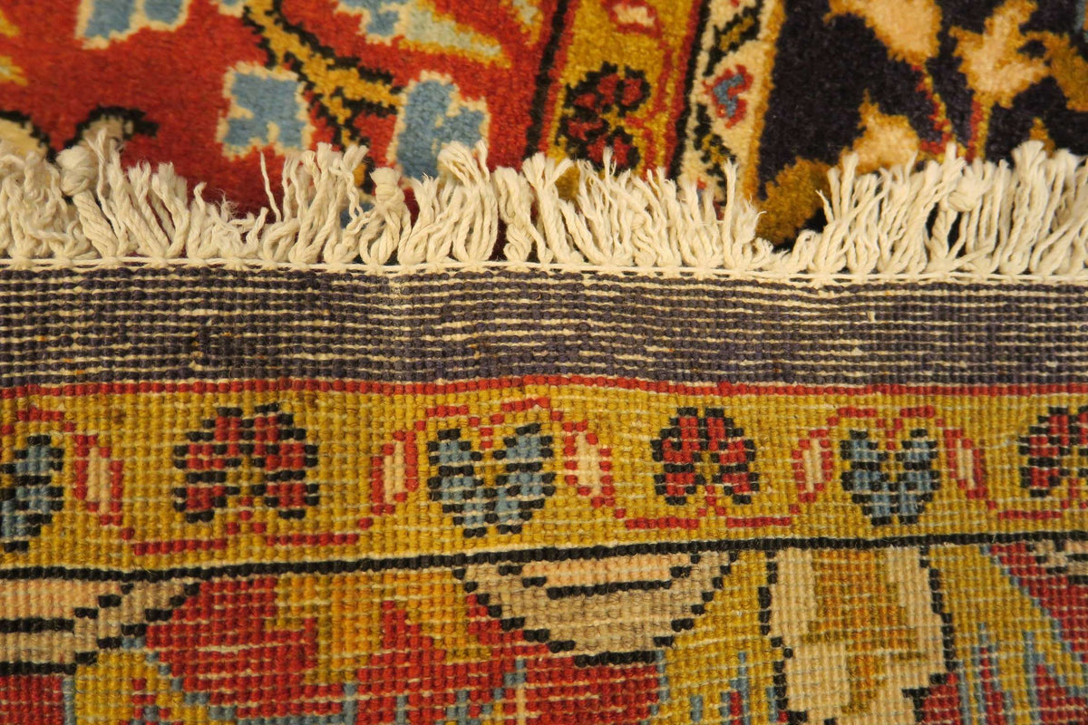 4' 4" x 7' 1" Persian Shahreza Rug