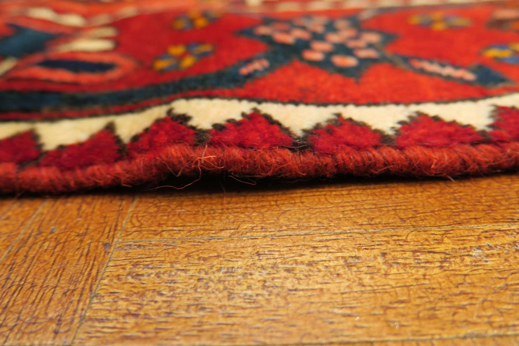 5' 1" x 7' 4" Persian Bakhtiar Rug