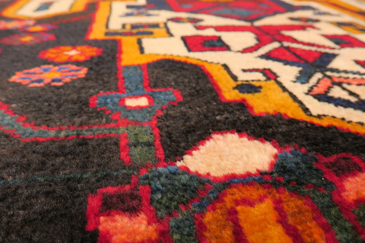 5' 1" x 7' 4" Persian Bakhtiar Rug
