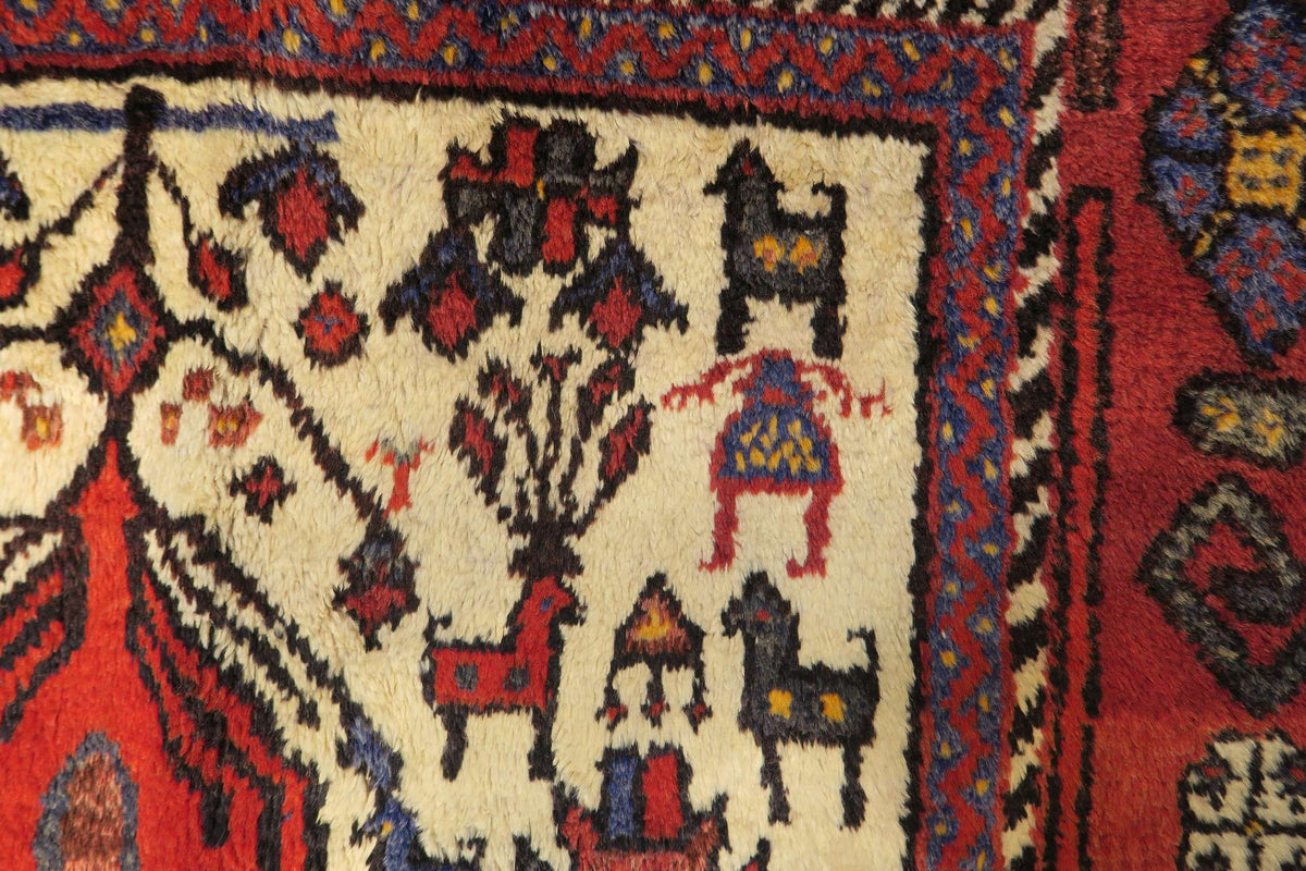 5' 1" x 6' 7" Persian Sirjan Rug
