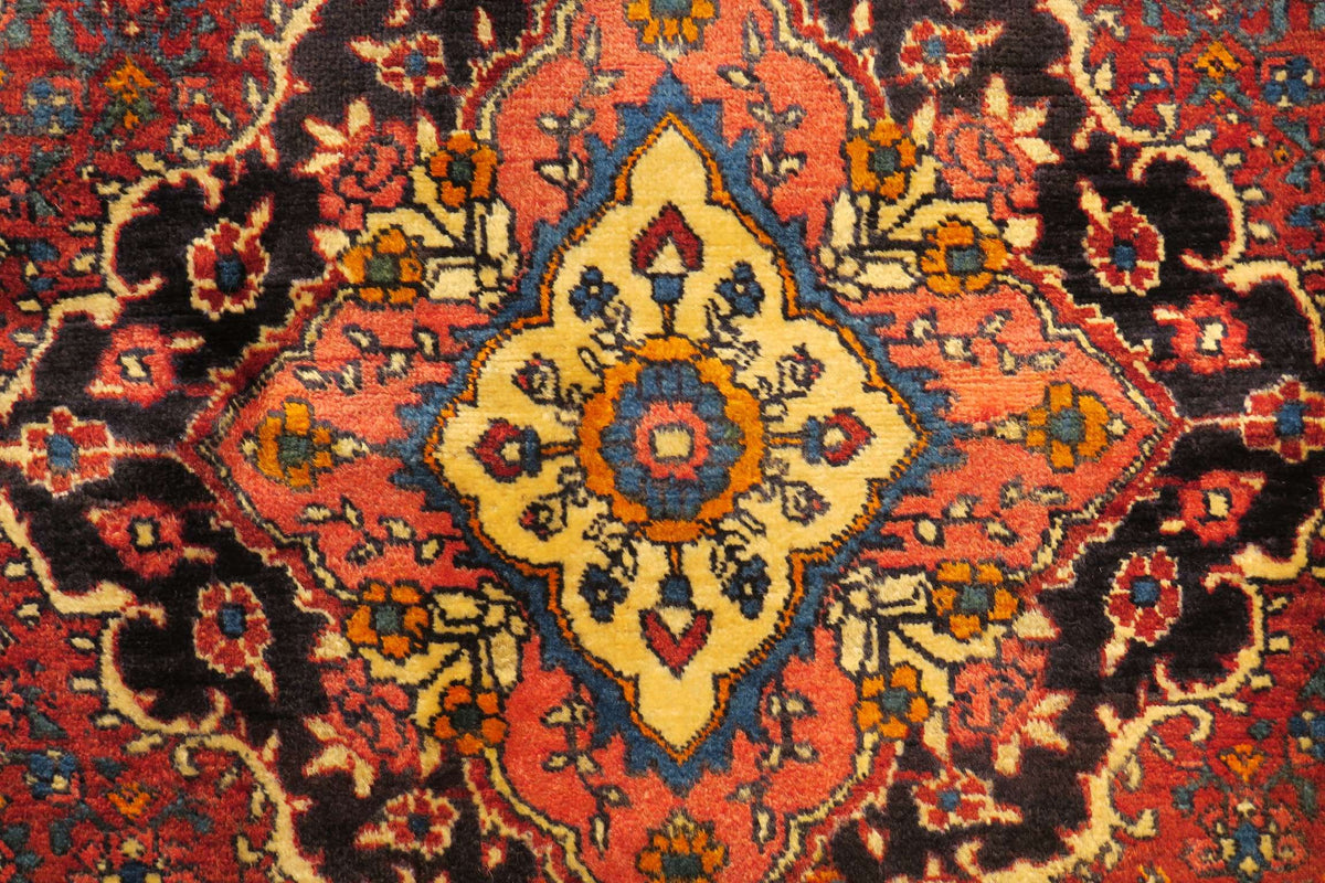 4' 3" x 7' 2" Persian Zanjan Rug