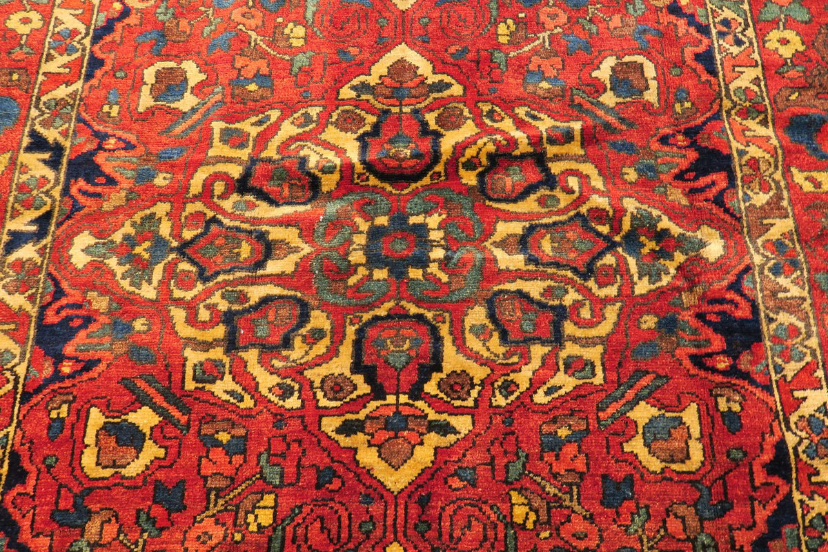 4' 8" x 6' 8" Persian Bakhtiar Rug