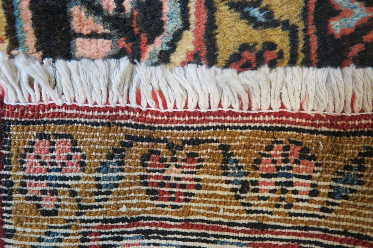 5' 3" x 7' 1" Persian Hamadan Rug