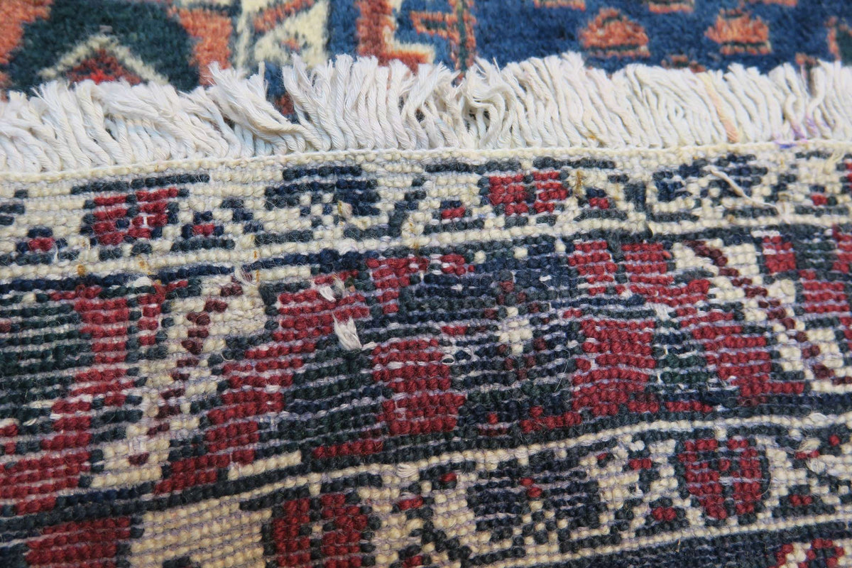 4' 3" x 5' 8" Persian Sirjan Rug