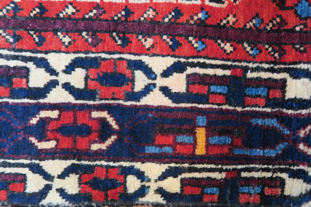 4' 9" x 6' 8" Persian Sirjan Rug