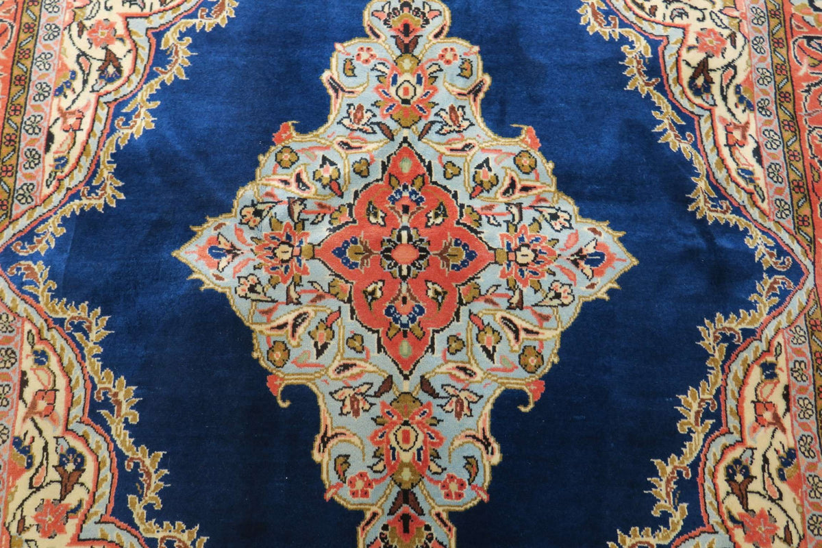 4' 3" x 6' 2" Vintage Jozan Rug