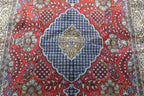 4' 4" x 6' 9" Persian Qoumsheh Rug
