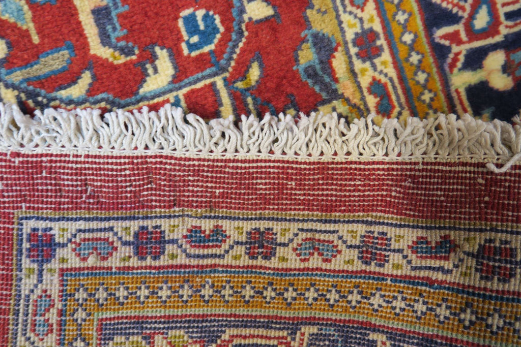 4' 5" x 6' 10" Persian Sarouk Rug