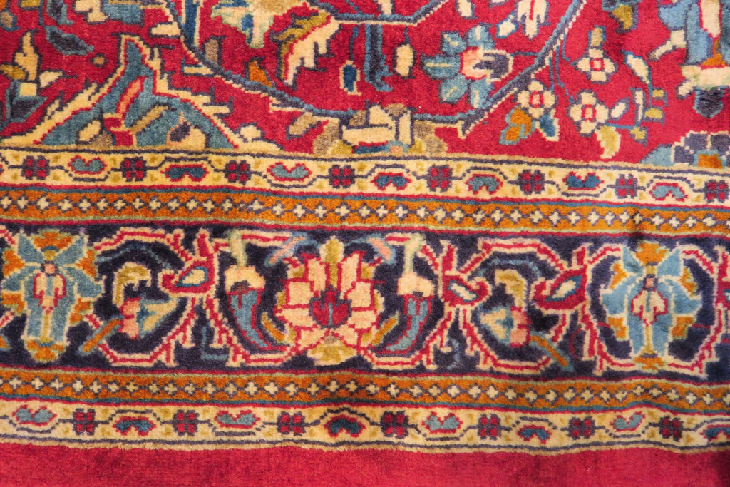 4' 5" x 6' 10" Persian Sarouk Rug