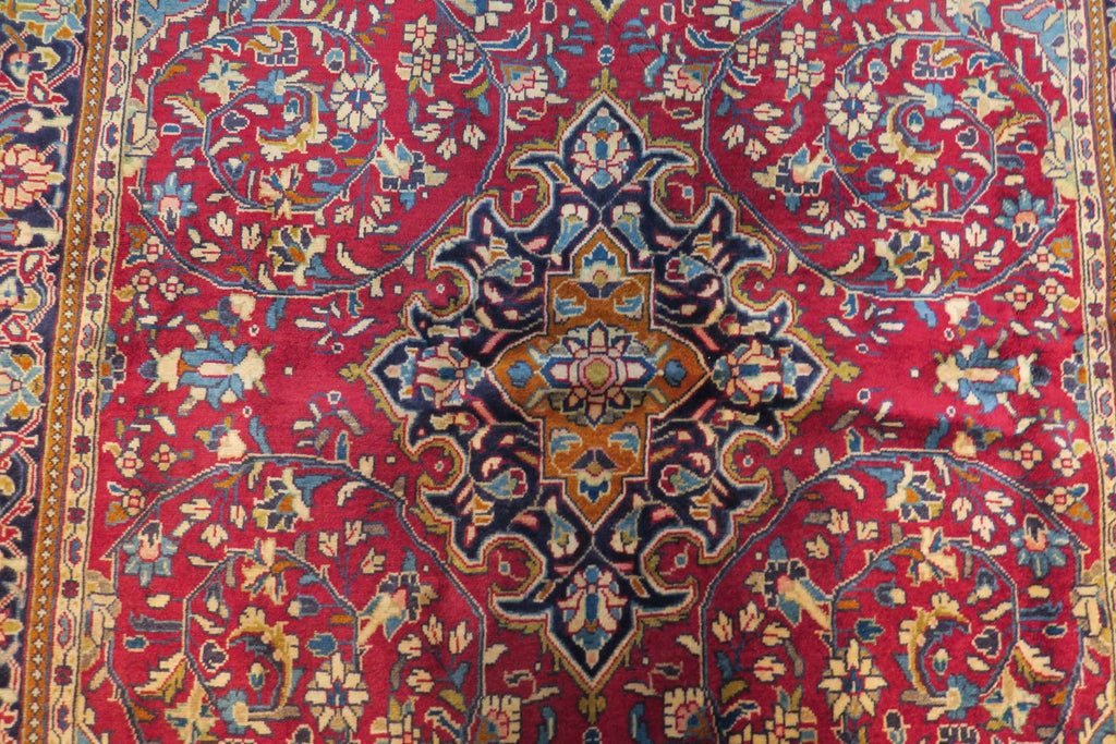 4' 5" x 6' 10" Persian Sarouk Rug