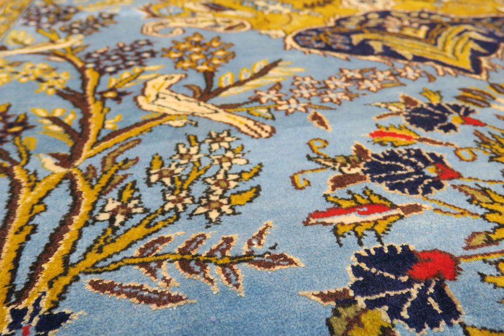 4' 9" x 6' 4" Persian Qoumsheh Rug