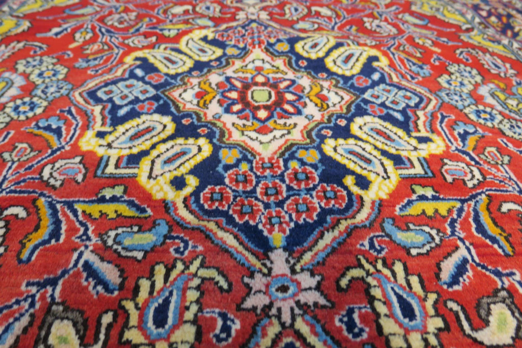 3' 4" x 5' 1" Persian Qoumsheh Rug