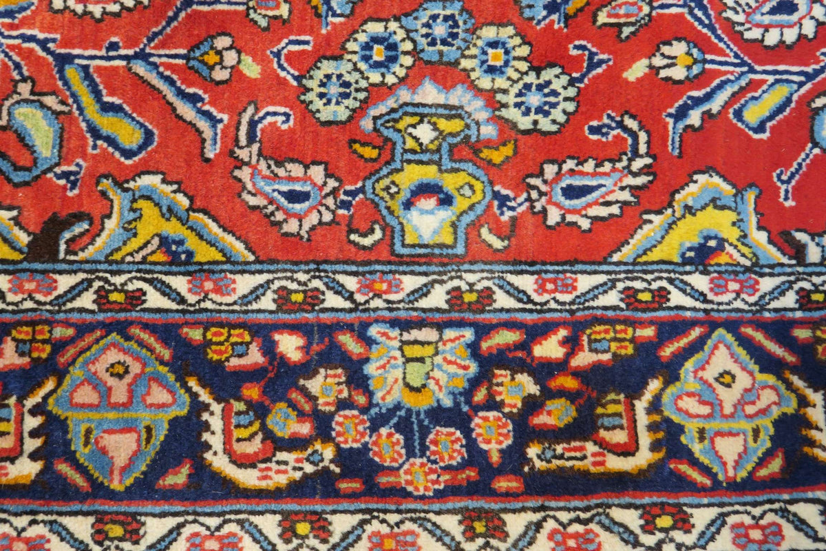 3' 4" x 5' 1" Persian Qoumsheh Rug