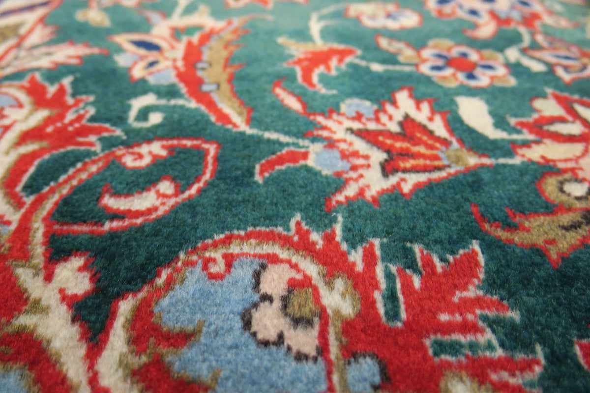 3' 4" x 5' 1" Persian Najafabad Rug