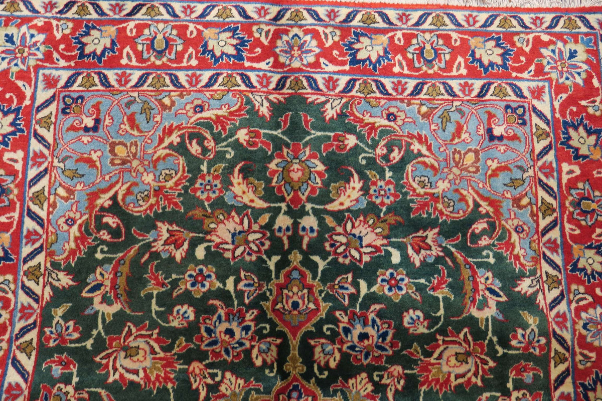 3' 4" x 5' 1" Persian Najafabad Rug