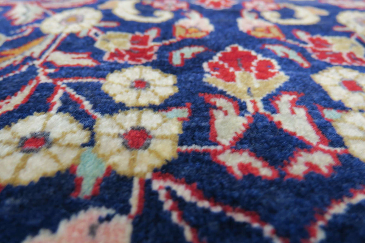 3' 4" x 5' 2" Persian Jozan Rug