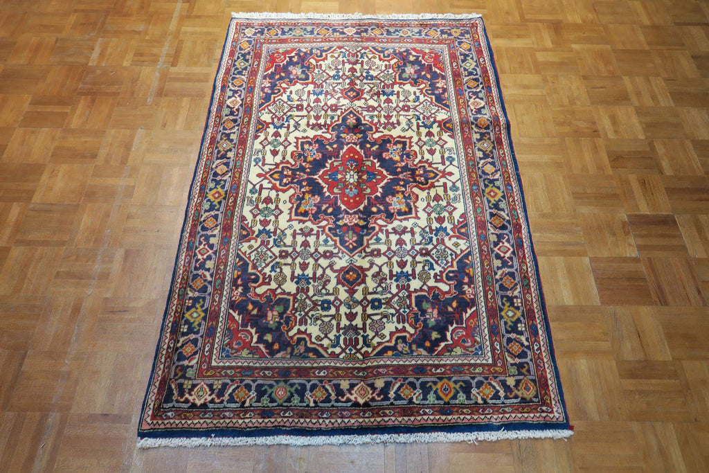 3' 4" x 5' 1" Persian Jozan Rug