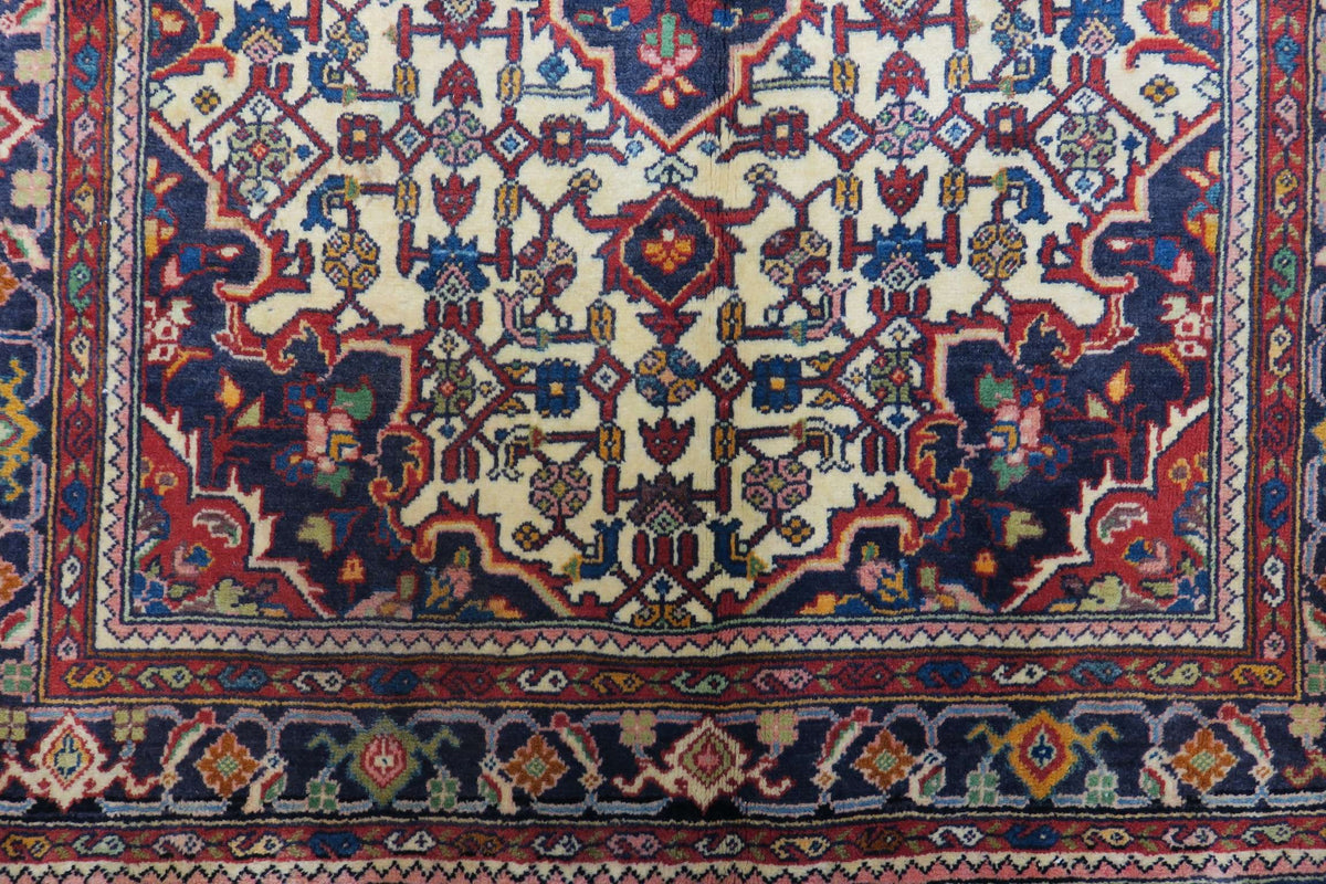 3' 4" x 5' 1" Persian Jozan Rug
