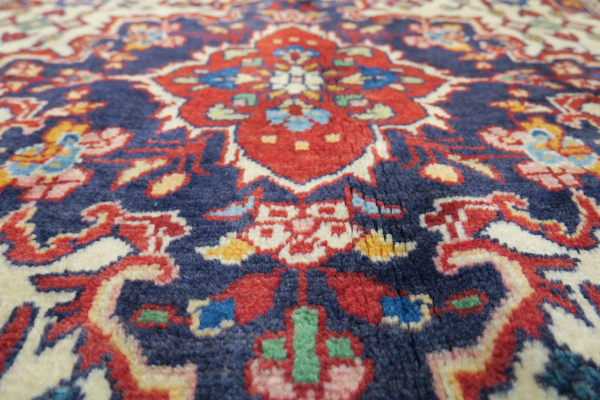 3' 4" x 5' 1" Persian Jozan Rug
