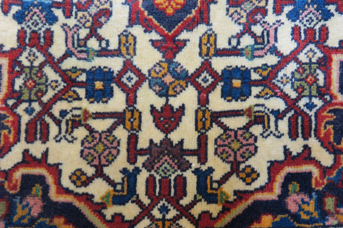 3' 4" x 5' 1" Persian Jozan Rug