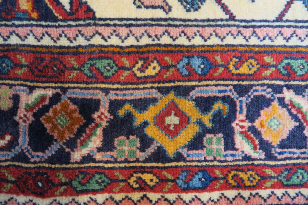3' 4" x 5' 1" Persian Jozan Rug