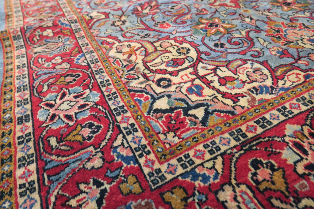 3' 5" x 5' 3" Persian Sarouk Rug