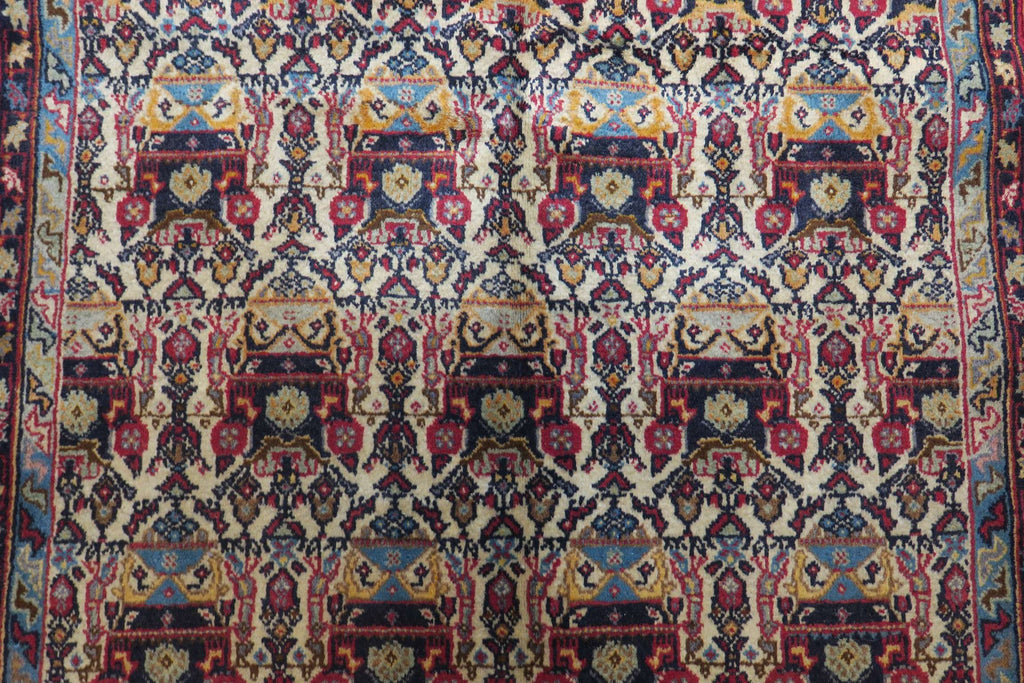 3' 1" x 4' 9" Persian Abadeh Rug