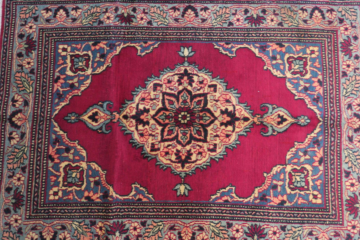 3' 4" x 4' 8" Vintage Moud Rug