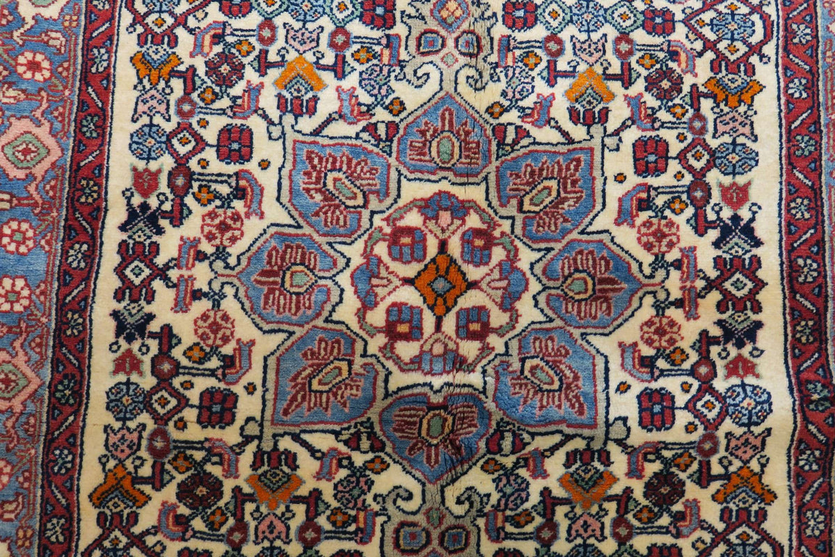 3' 3" x 4' 9" Persian Zanjan Rug
