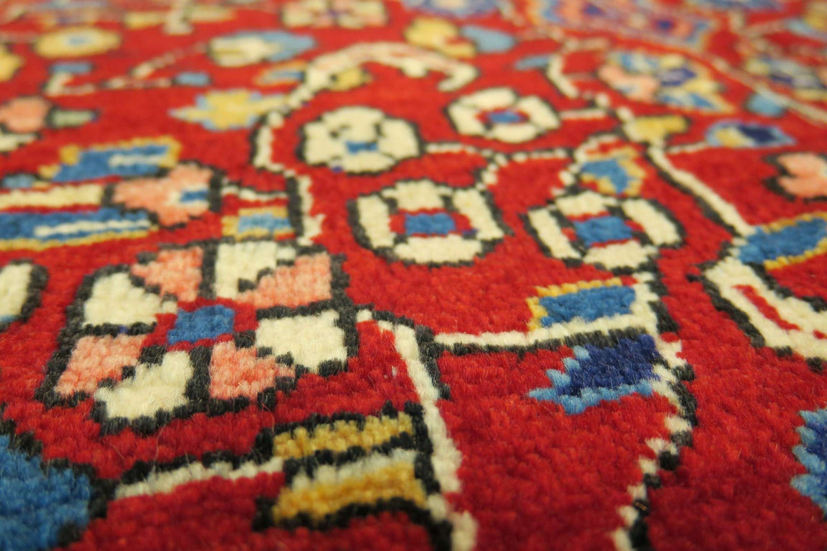 3' 5" x 5' 3" Persian Jozan Rug