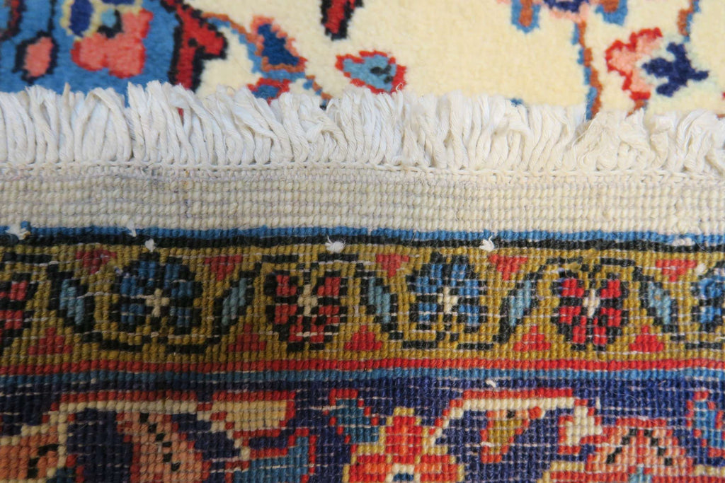 3' 5" x 5' 3" Persian Sarouk Rug