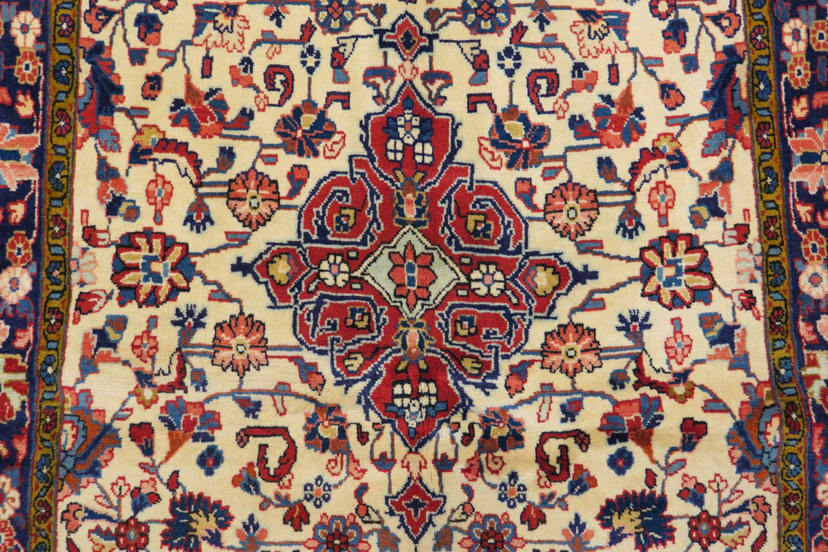 3' 5" x 5' 3" Persian Sarouk Rug