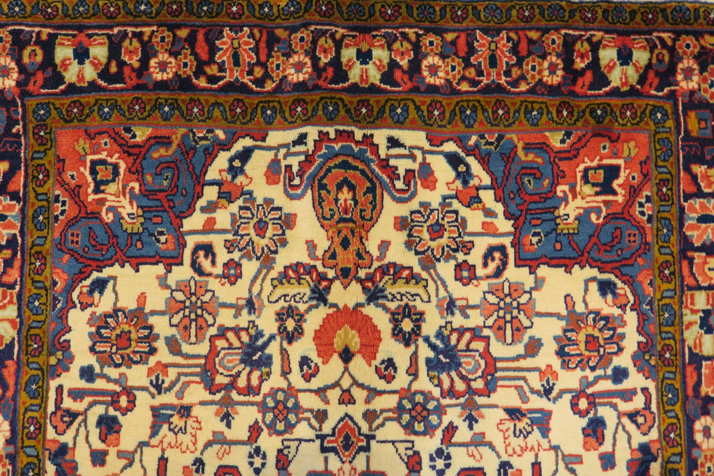 3' 5" x 5' 3" Persian Sarouk Rug