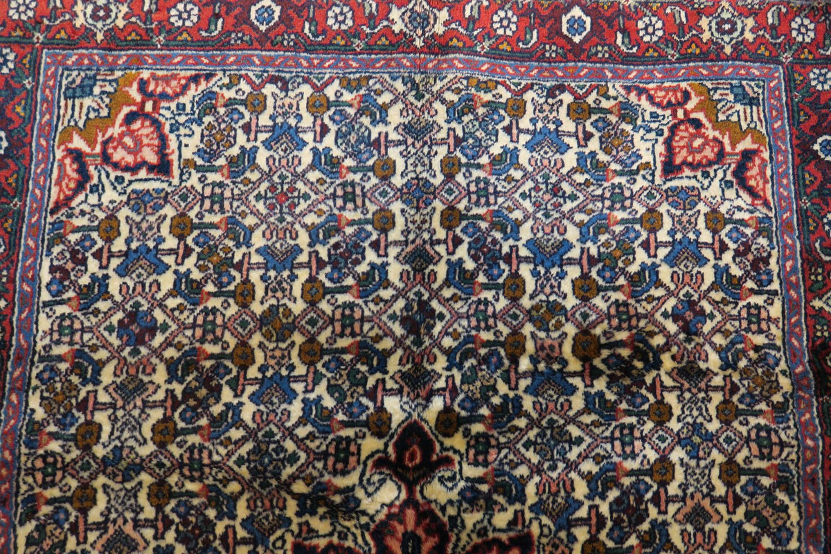 3' 4" x 4' 9" Persian Zanjan Rug