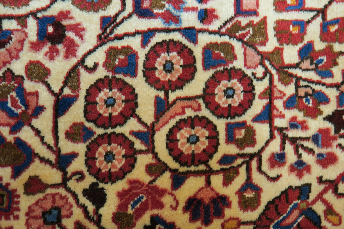 3' 5" x 5' 1" Persian Jozan Rug