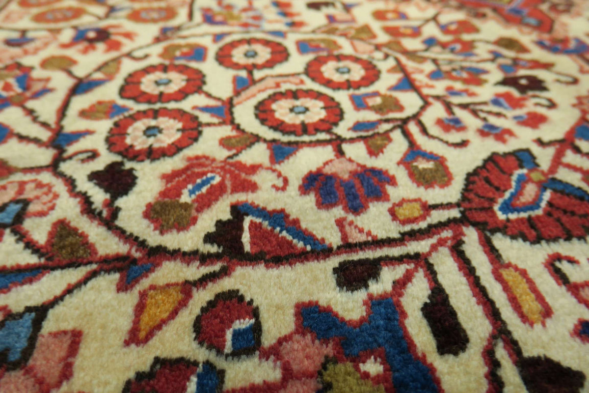 3' 5" x 5' 1" Persian Jozan Rug