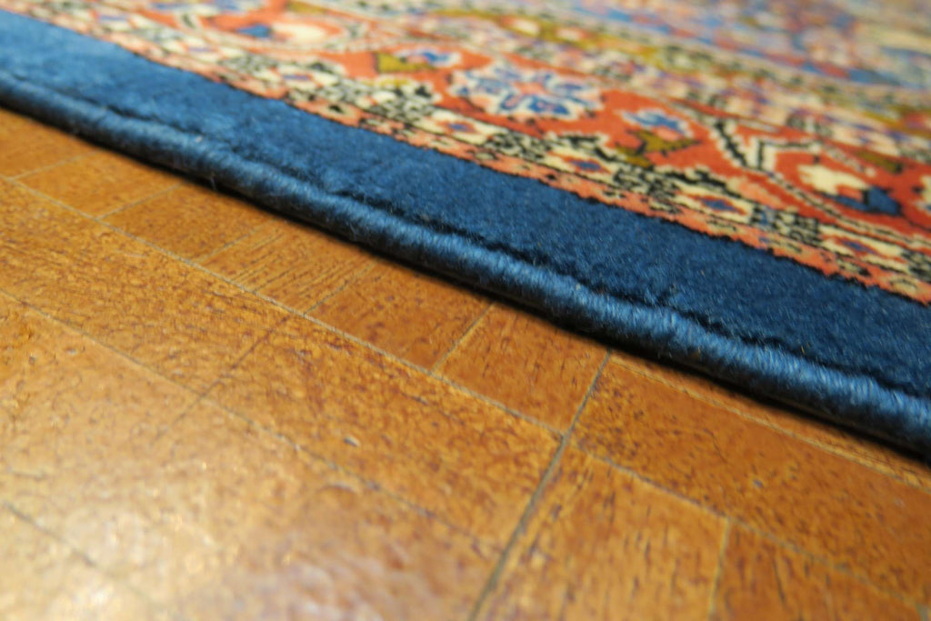 3' 5" x 5' 1" Persian Sarouk Rug