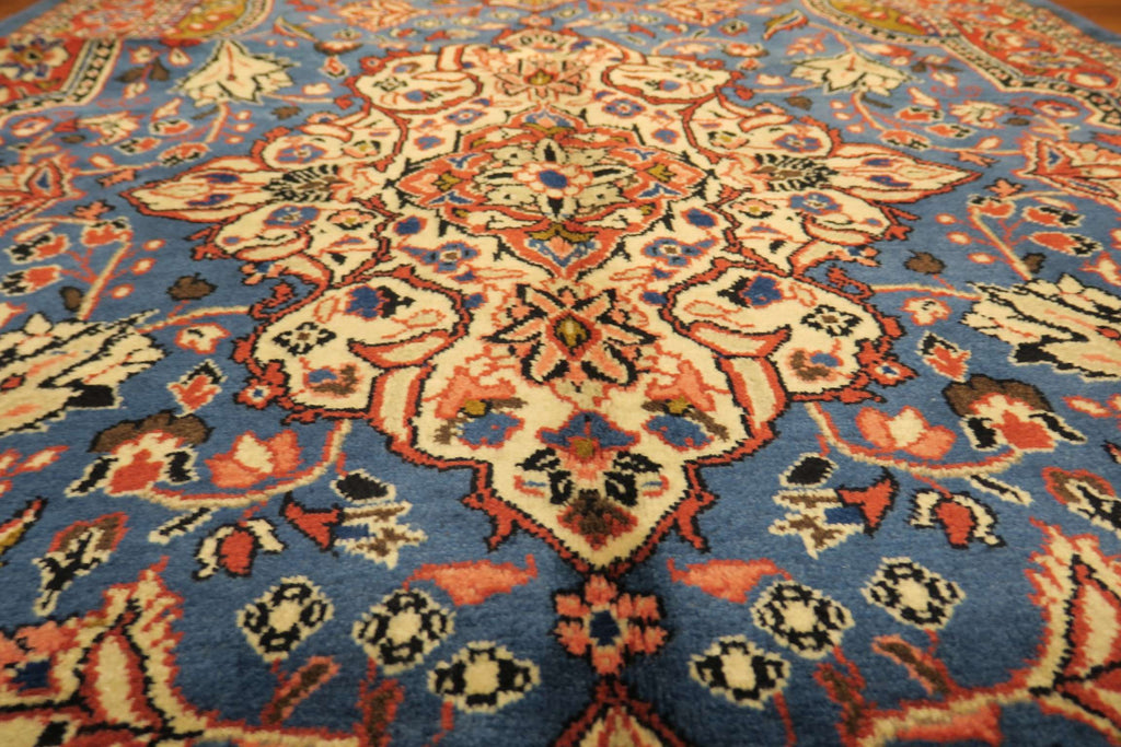 3' 5" x 5' 1" Persian Sarouk Rug