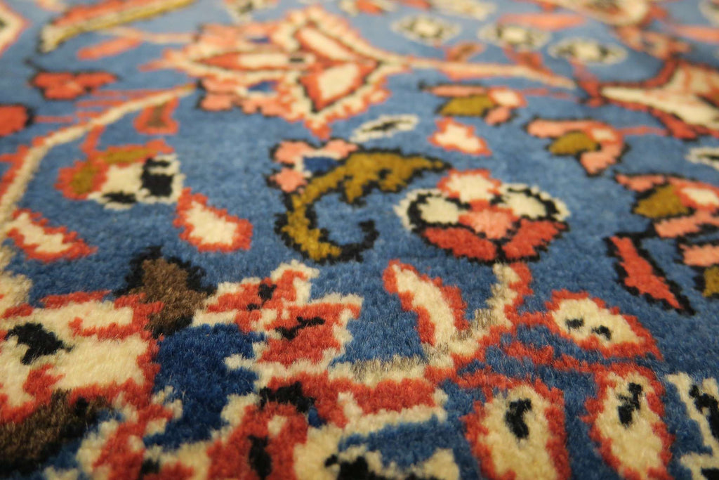 3' 5" x 5' 1" Persian Sarouk Rug