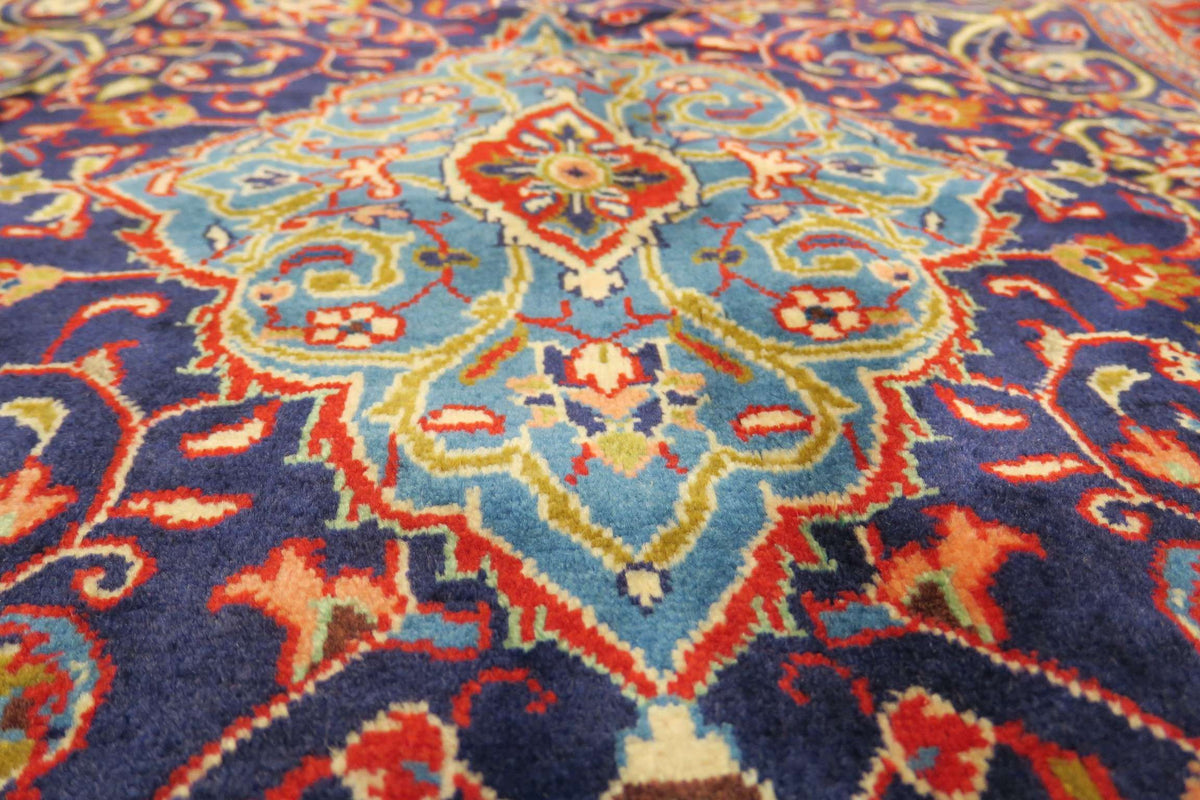 3' 5" x 5' 3" Persian Sarouk Rug