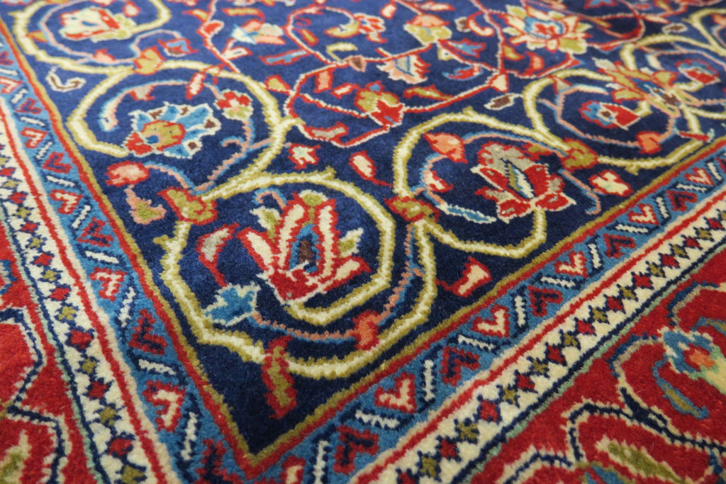 3' 5" x 5' 3" Persian Sarouk Rug