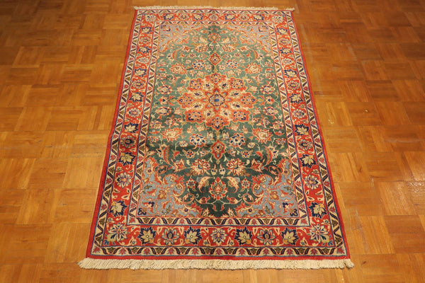 3' 4" x 5' 1" Persian Najafabad Rug