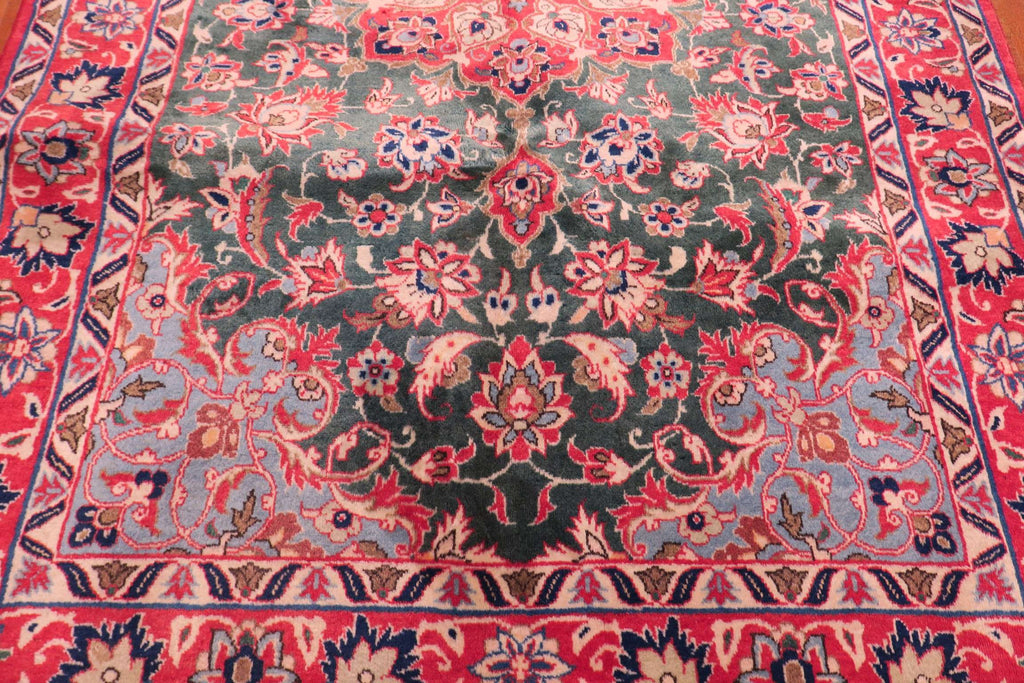 3' 4" x 5' 1" Persian Najafabad Rug