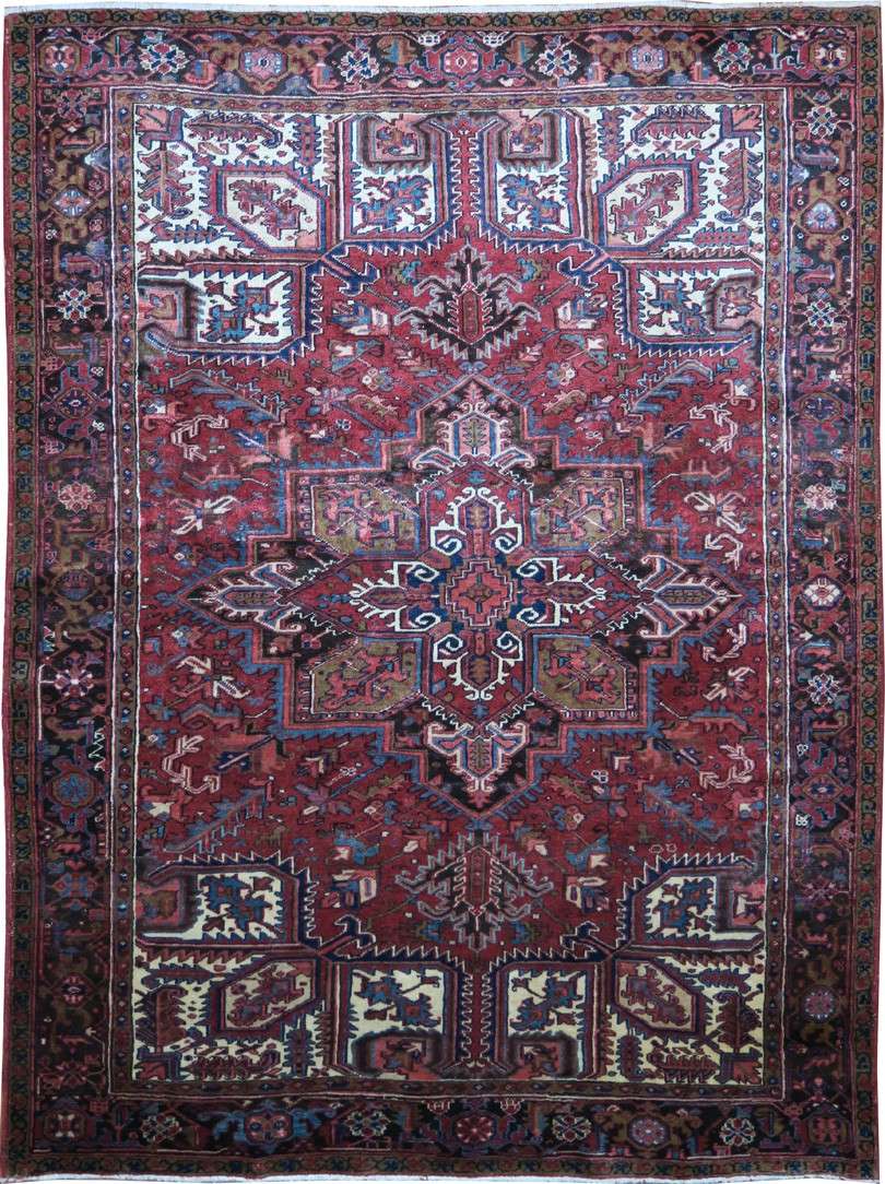 7' 8" x 10' 6" Persian Heriz Rug image 0