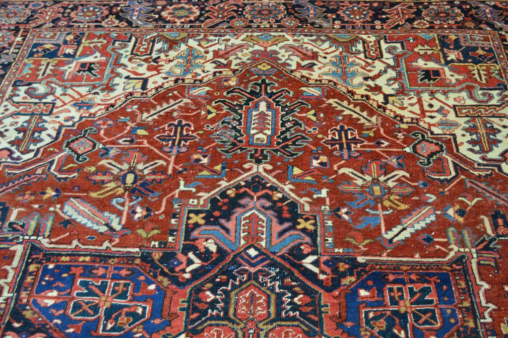 8' 3" x 11' 2" Persian Heriz Rug image 3