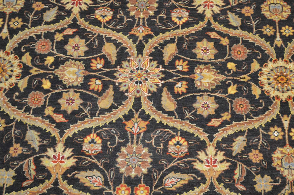 5' 0" x 7' 2" India Agra Rug image 4