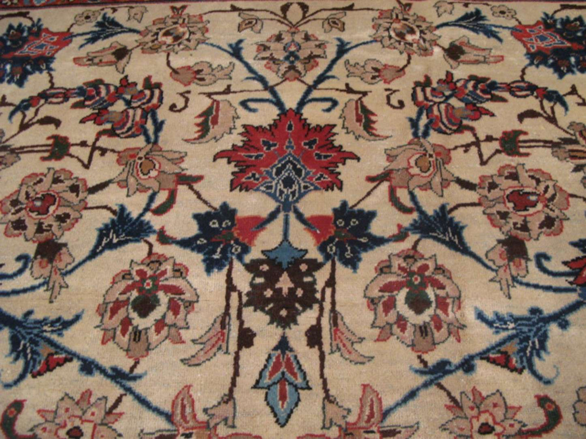 8' 2" x 11' 5" Persian Tabriz Rug image 6