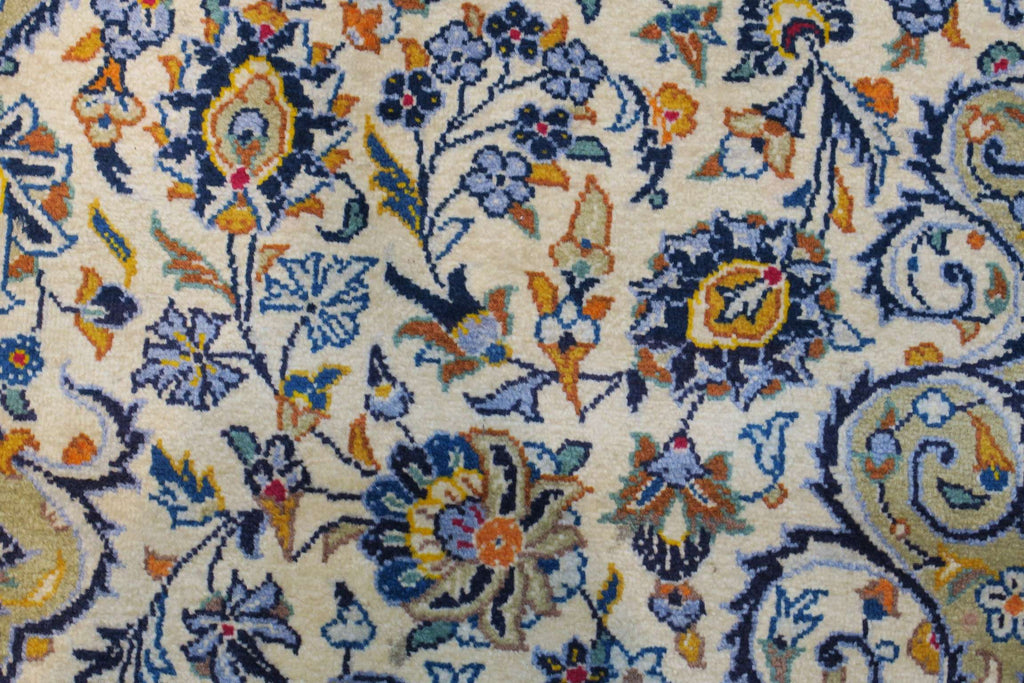4' 7" x 7' 2" Persian Kashan Rug image 7