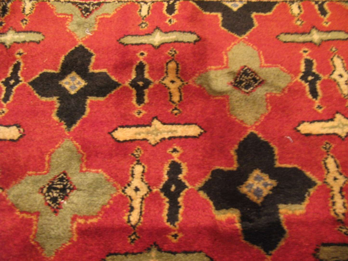 4' 4" x 8' 2" Persian Hamadan Rug image 2