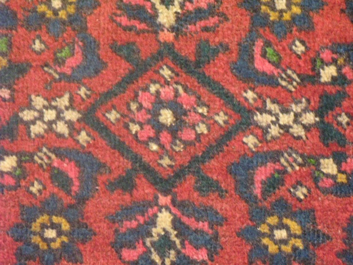 4' 3" x 6' 4" Persian Bijar Rug image 3
